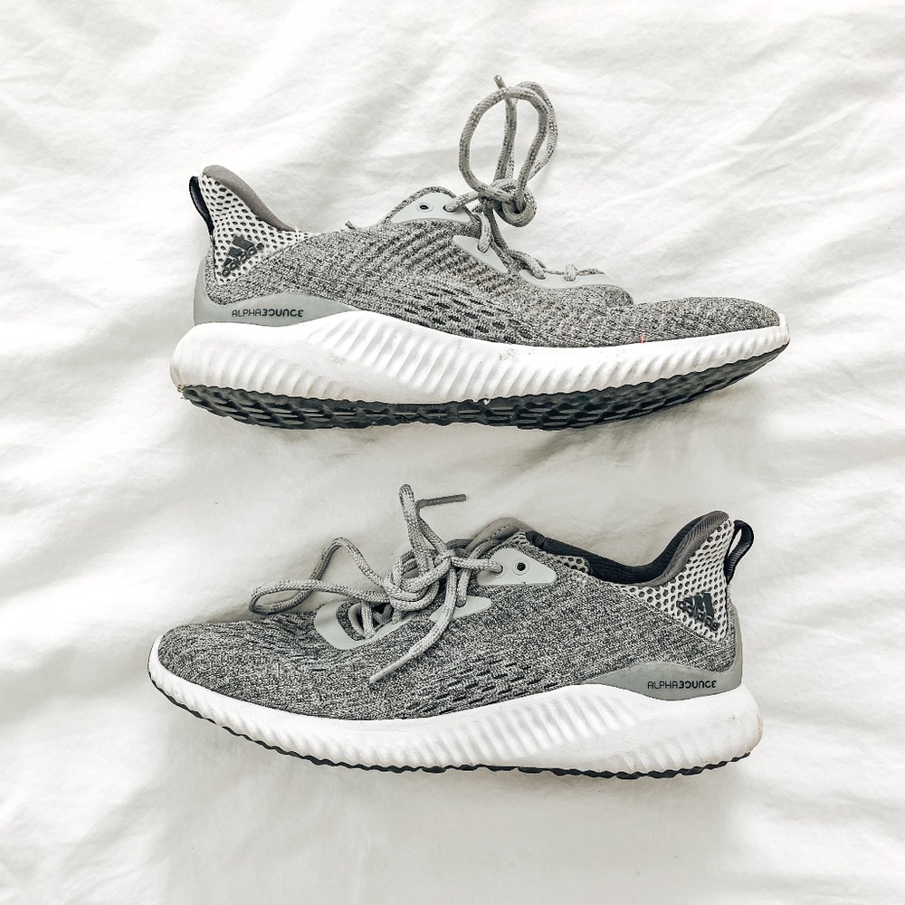 Adidas Sneakers